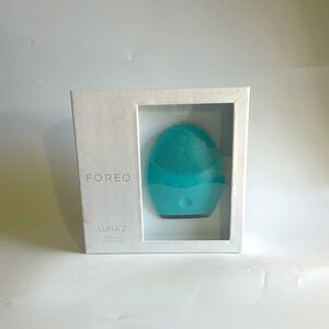 FOREO LUNA 2 for oily skin Color: Summer Sky ***FREE GIFT WITH PURCHASE***